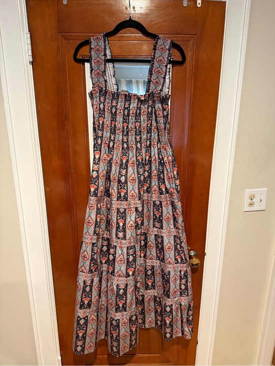Hill House Dresses & Skirts - Hill House Maxi Dress in Navy and Coral Print NWOT